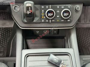 Xe LandRover Defender 110 P400 3.0 AT 2020