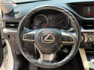 Xe Lexus ES 250 2015