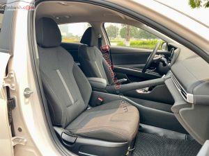 Xe Hyundai Elantra 1.6 AT Tiêu chuẩn 2023