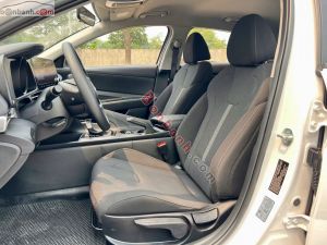 Xe Hyundai Elantra 1.6 AT Tiêu chuẩn 2023