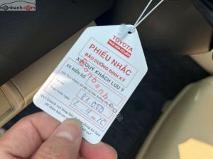 Xe Toyota Camry 2.0E 2019