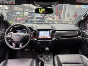 Xe Ford Everest Titanium 2.0L 4x2 AT 2019